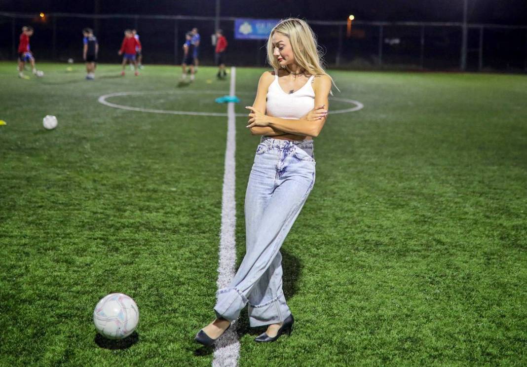 Futbol oynarken güzellik kraliçesi seçildi, şimdi de kulüp başkanı oldu! Hem oynuyor, hem yönetiyor 7